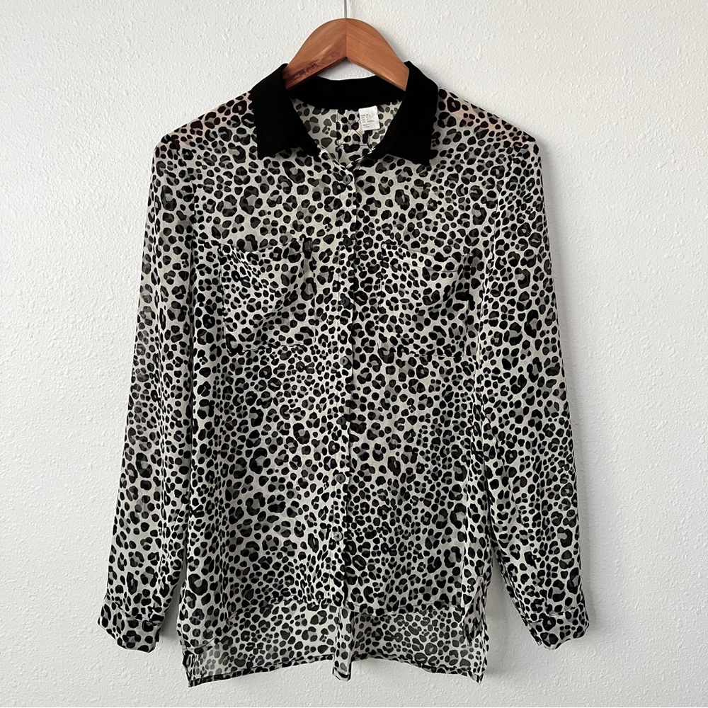 H&M | Chiffon Animal Print Button Down Blouse Size Small